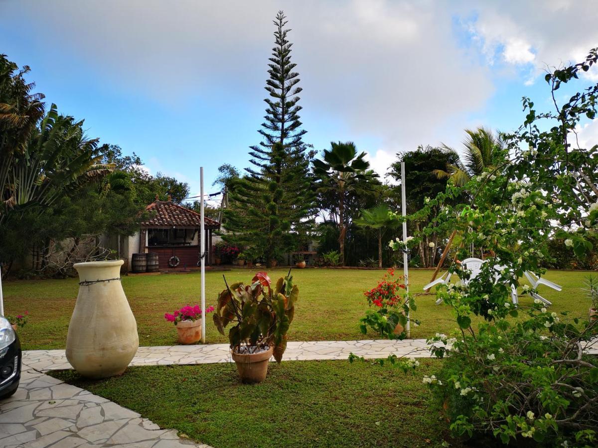 Bungalow Maelie La Trinite Luaran gambar